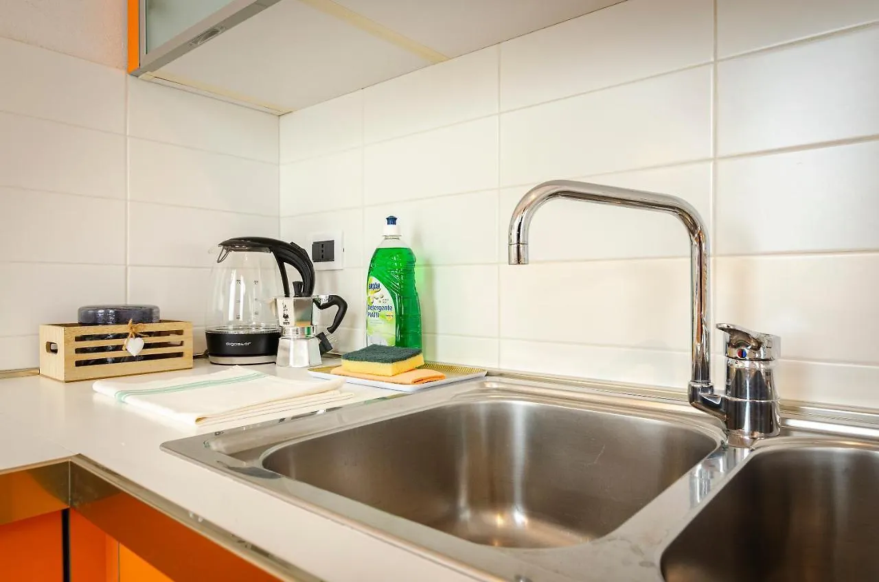 Large Studio Flat With Private Car Park Apartment Bologna